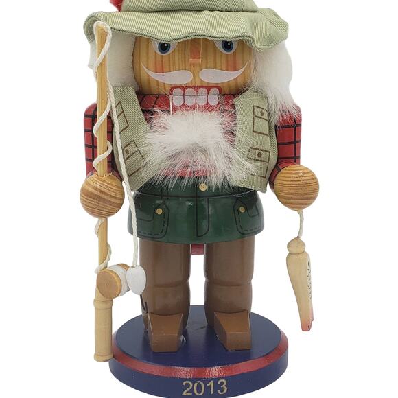 Nutcracker Fisherman Outdoors Fishing Figurine Size 7" - Picture 1 of 10